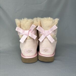 Womens UGG Boots Sz 7 Bailey Bow Mini Pink Metallic Suede Coquette Festival RARE